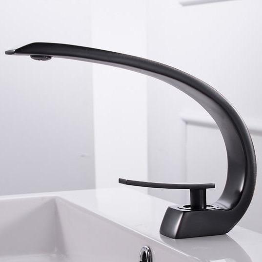 Marie-Antoinette Single-Hole Bathroom Faucet